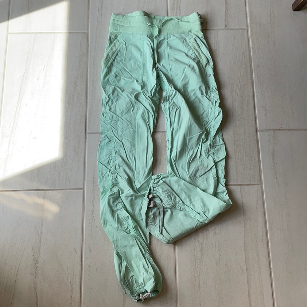 Lululemon mint studio pant size 6